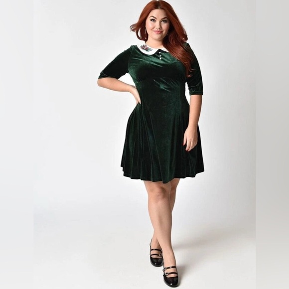 Hell Bunny Green Velvet Holiday Dress | Pinup Rockabilly Style | Size XS - Picture 2 of 13